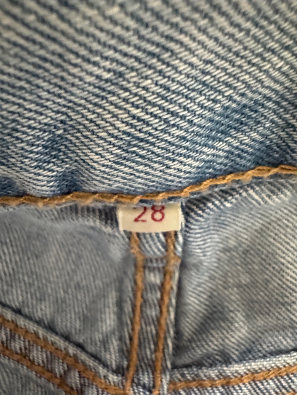 Levi's Premium High Rise Shorts size 28 - Picture 5 of 10